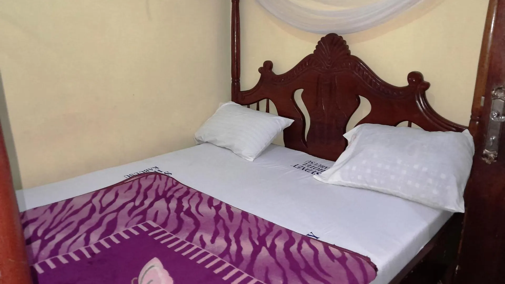 Sydney Hotel Kampala